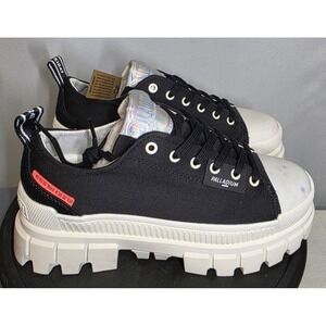 NIB Palladium Revolt Lo TX Black Marshmallow 7 Y2K Platform Free People READ
